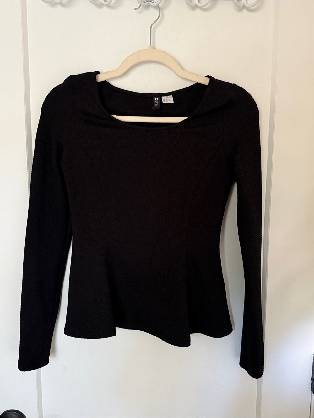 H&M Black Long Sleeve Scoop Neck Top